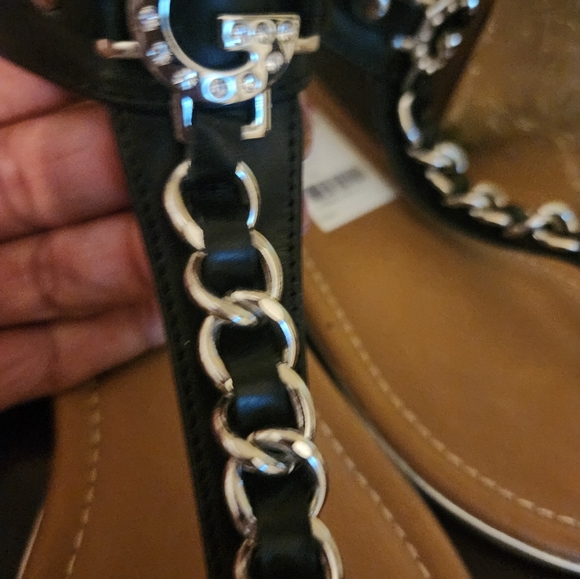 Guess Black Leather Sandals with Rhinestone and Silver Accents- Women’s Size 8 - Picture 3 of 4